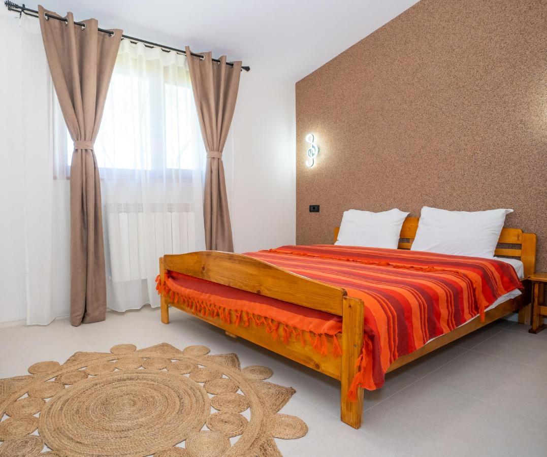 Casa Nikita Hotel Vama Veche Ngoại thất bức ảnh