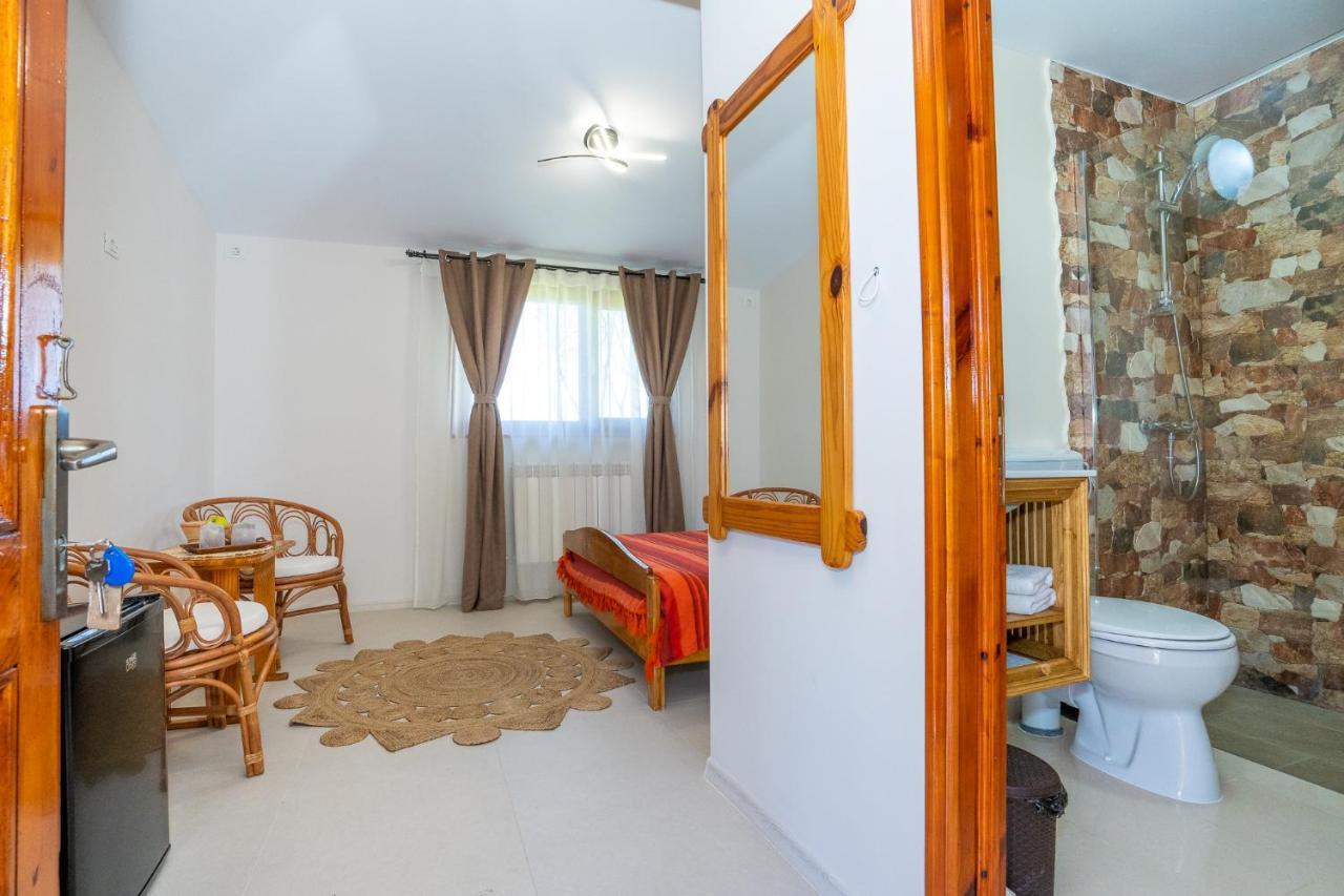 Casa Nikita Hotel Vama Veche Ngoại thất bức ảnh